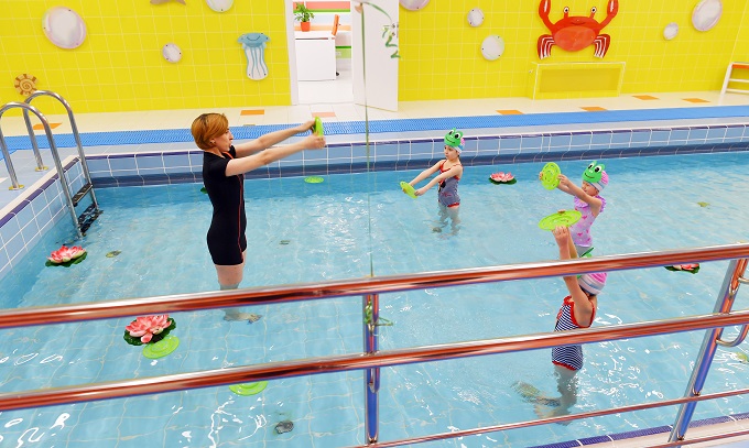 Бассейн и спортивные площадки: в Кунцеве построили детский сад