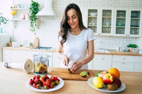 Что подарить женщине? 5 полезных подарков для здоровья и красоты