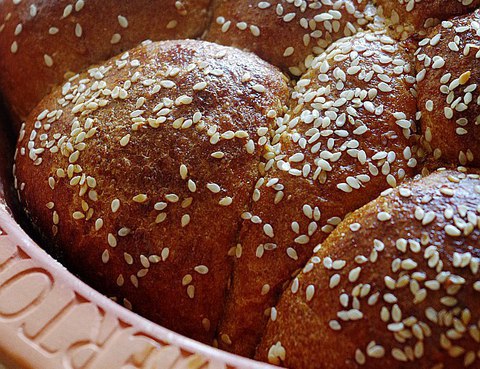 Цельнозерновые сдобные булочки на закваске