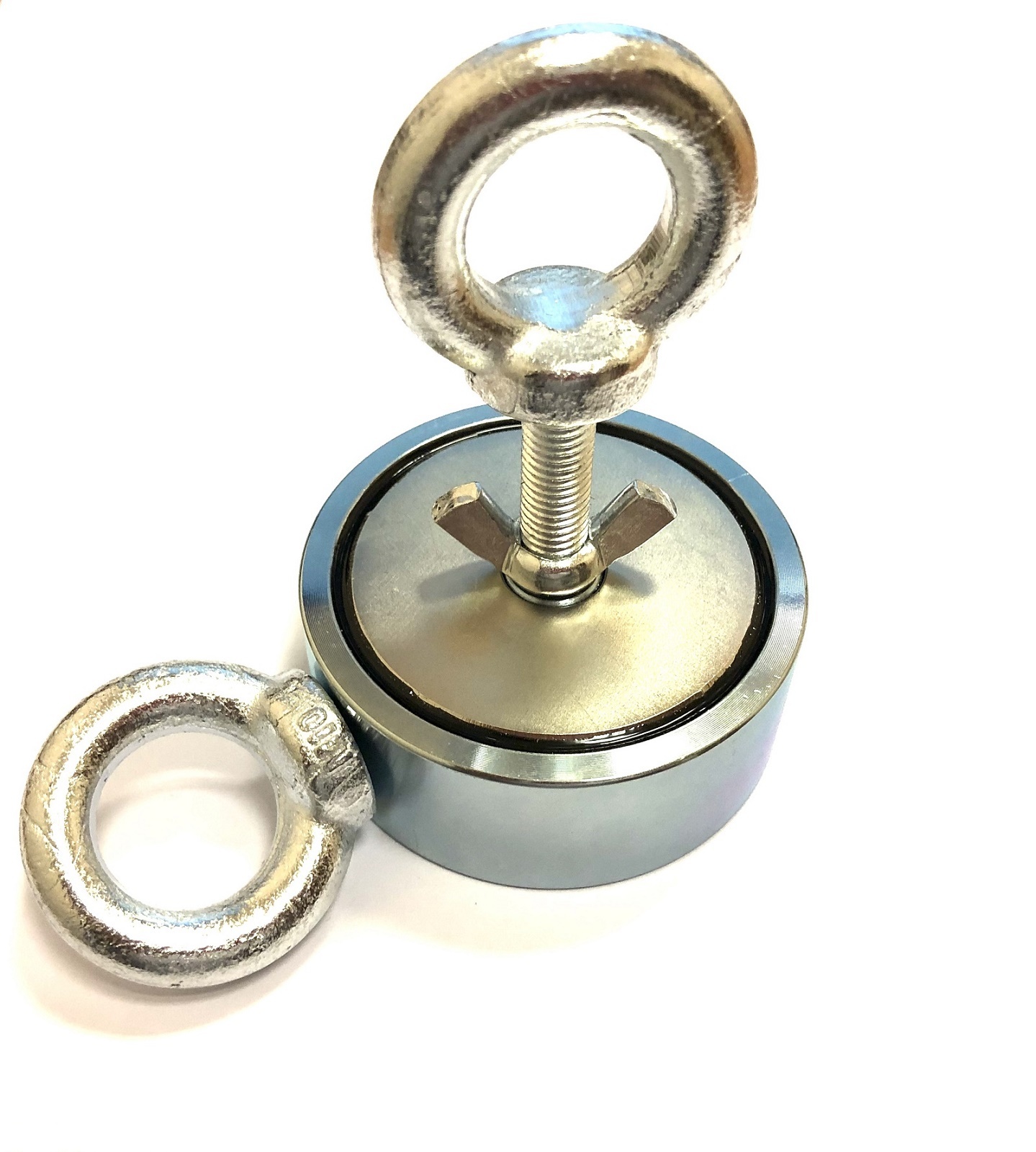 В мире растет популярность поисковых магнитов В мире растет популярность поисковых магнитов