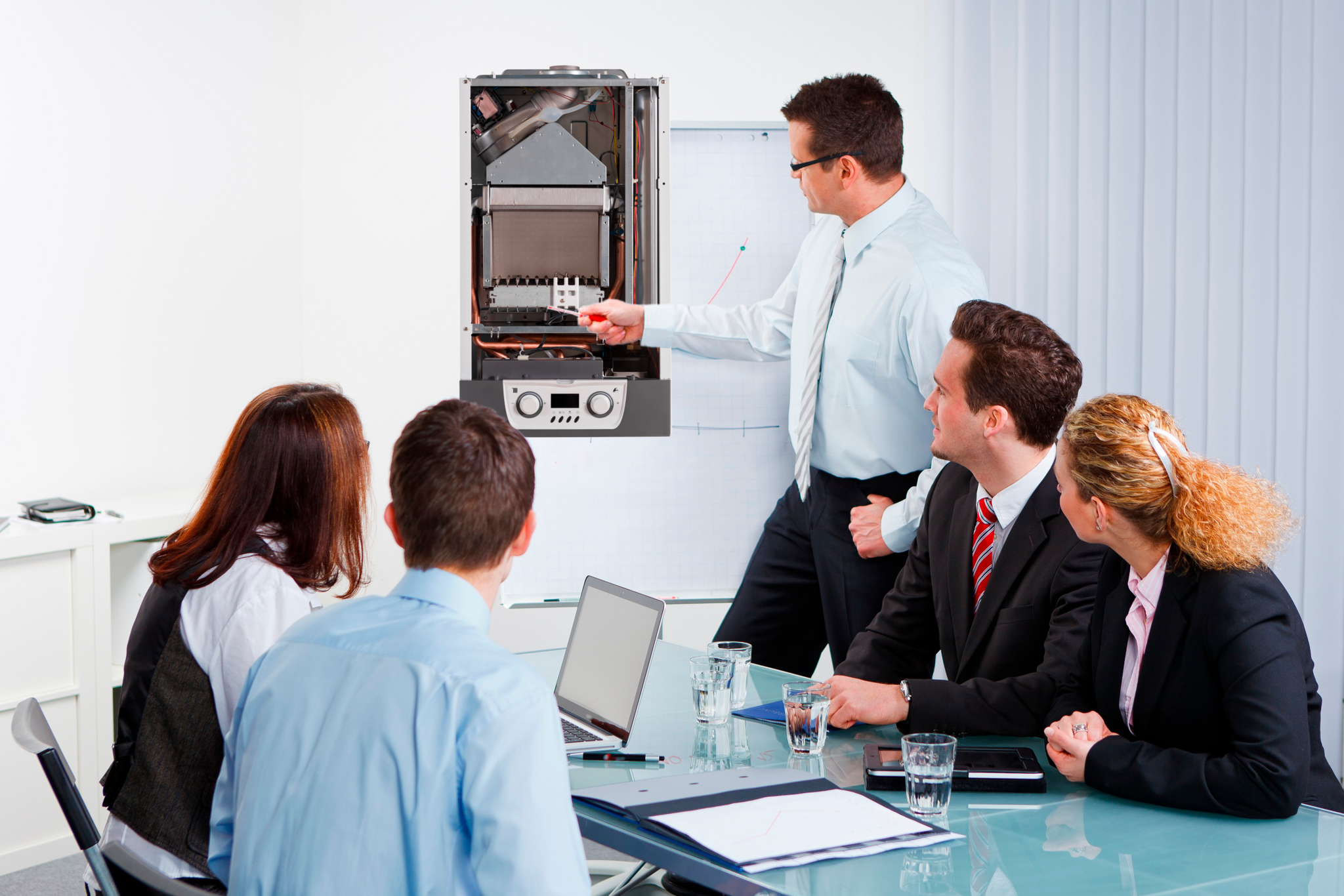 поддерживающий организатор. профессиональное общение. алексей офисный работник. поддерживающий организатор. деловая встреча.