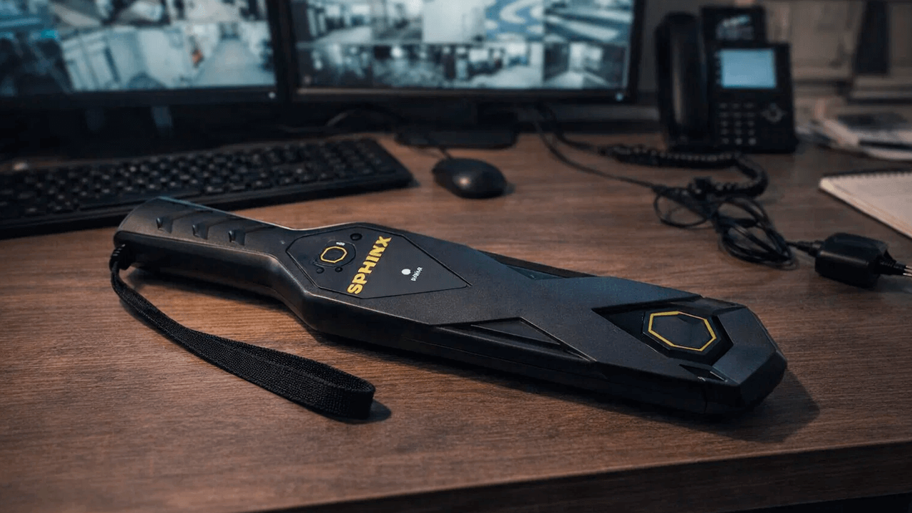 В чем разница между металлоискателем и металлодетектором?