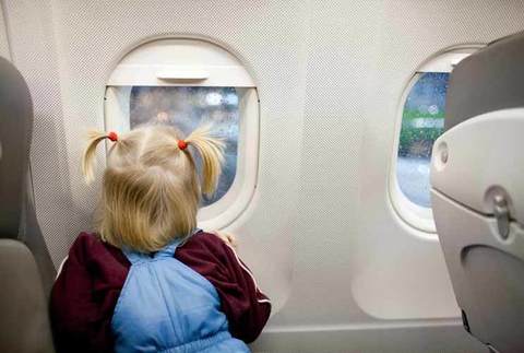 7 советов для полетов с детьми