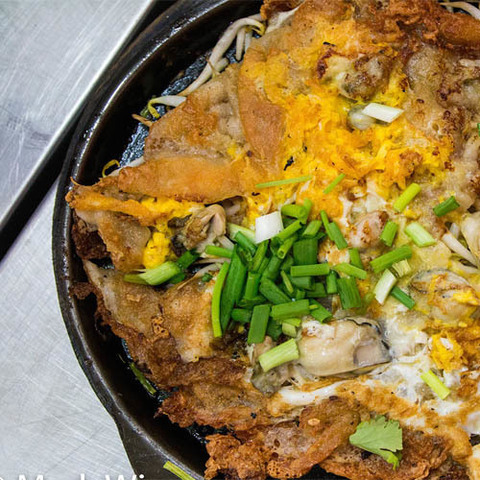 Готовое блюдо — Хой тод - тайские оладьи с мидиями