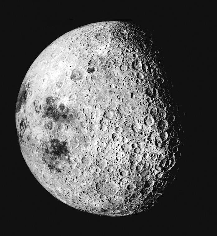 Почему Луна повернута к Земле одной стороной: анимация и объяснение