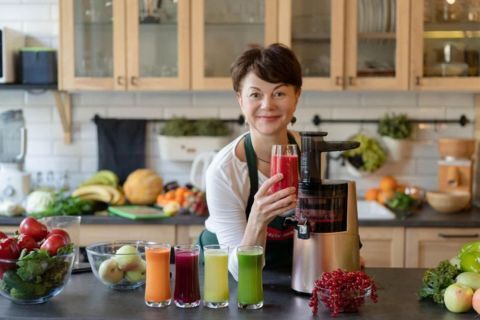 Шнековые соковыжималки: особенности и преимущества