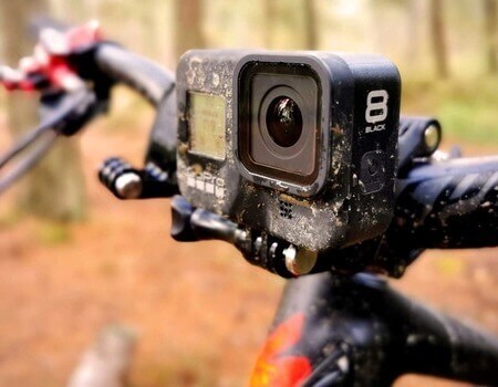 Как выполнять очистку камеры GoPro