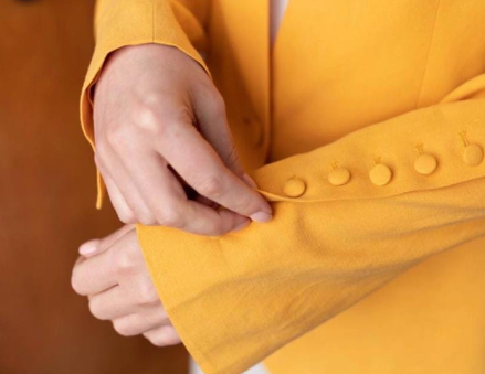 Если жёлтый жакет – мечта хрустальная, ловите подсказку! Если жёлтый жакет – мечта хрустальная, ловите подсказку!