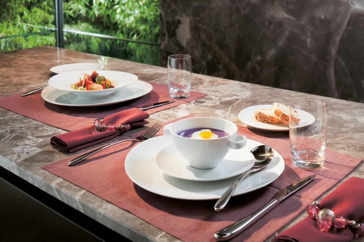 Салатники FORM GRACE: безупречный белый фарфор как холст для вкуса