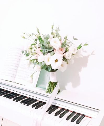 A Bridal Bouquet 2018