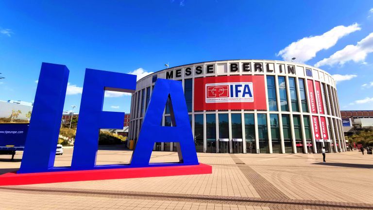 Midea награждена организаторами выставки IFA 2019 за кондиционер Colmo Midea награждена организаторами выставки IFA 2019 за кондиционер Colmo