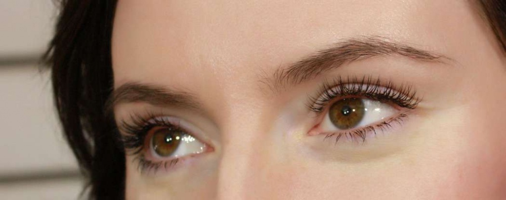 Как лечить красные глаза после наращивания ресниц