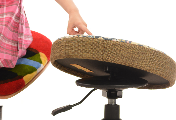 Что выбрать компьютерное кресло или Танцующий Стул для школьника? 6 главных аргументов в пользу движения Что выбрать компьютерное кресло или Танцующий Стул для школьника? 6 главных аргументов в пользу движения