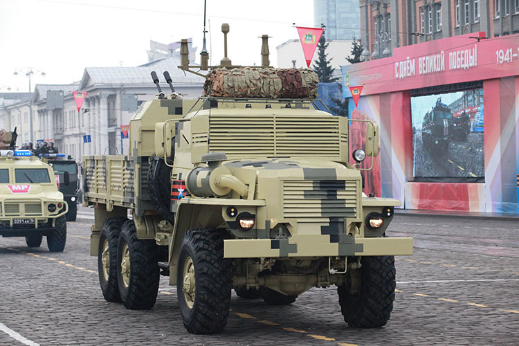 Модернизированный «Урал» замечен на учениях в Таджикистане Модернизированный «Урал» замечен на учениях в Таджикистане