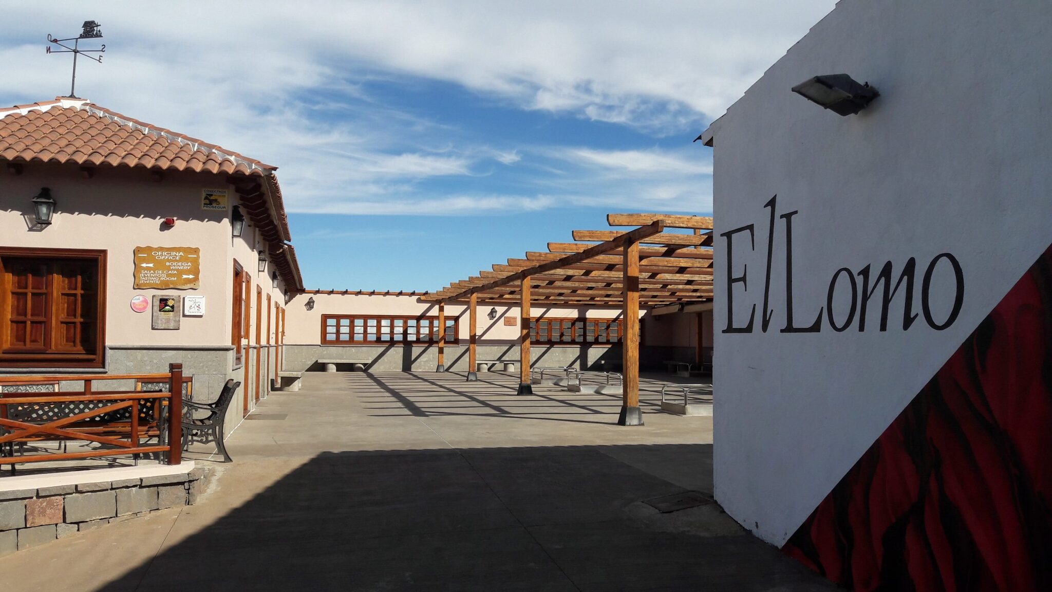 Bodegas el Lomo