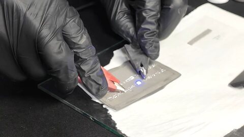 Жидкий металл в силиконе: проводящий композит, который сам заживляет порезы и печатается на 3D-принтере