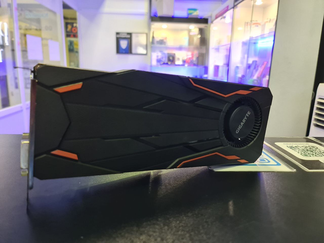 Обслуживание видеокарты Gigabyte - чистка системы охлаждения