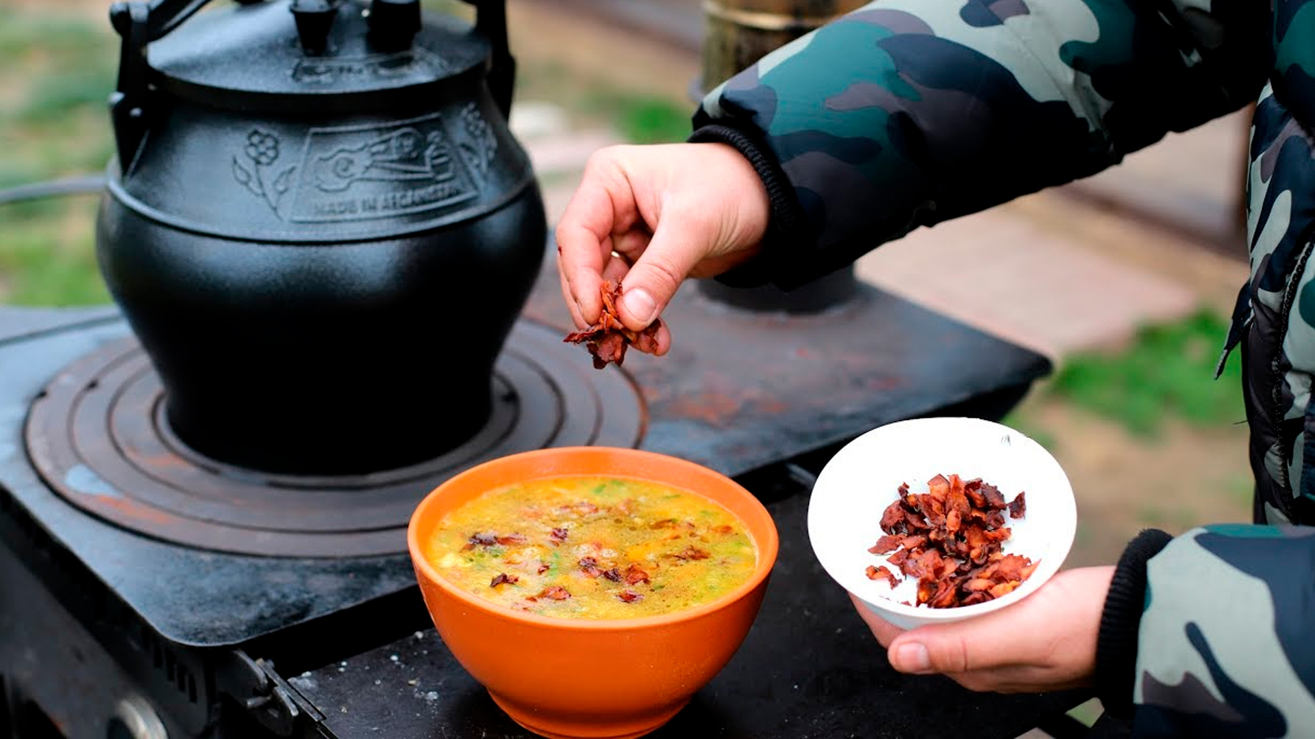 Суп с копченым мясом