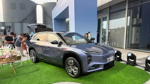 Hongqi Tiangong 08 нового поколения: платформа 800 вольт и до 670 км хода