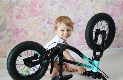 Продуманный Беговел-Велосипед Advantage!Растет вместе с ребёнком!