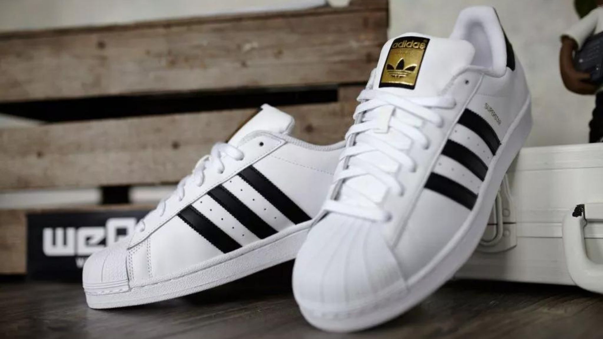 Кроссовки adidas Superstar. Adidas Superstar мужские. Adidas кеды Superstar. Кеды адидас суперстар мужские. Суперстар от 08.03 25. Кроссовки adidas Superstar. Adidas Superstar мужские. Adidas кеды Superstar. Кеды адидас суперстар мужские.