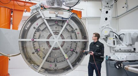 Металлическая 3D-печать к 2035 году: куда развиваются порошковое спекание и прямое лазерное наплавление
