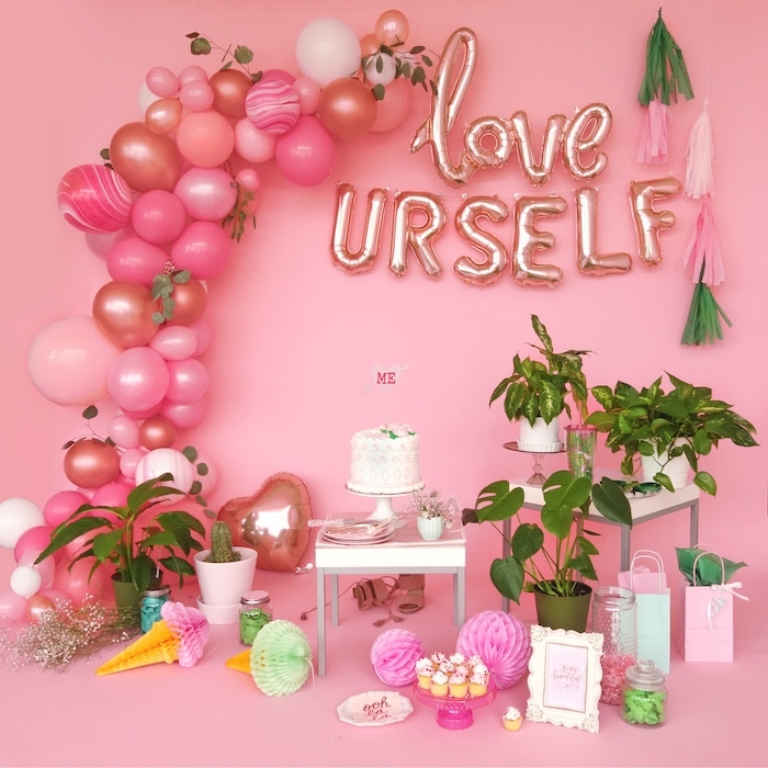 Вечеринка Love Yourself