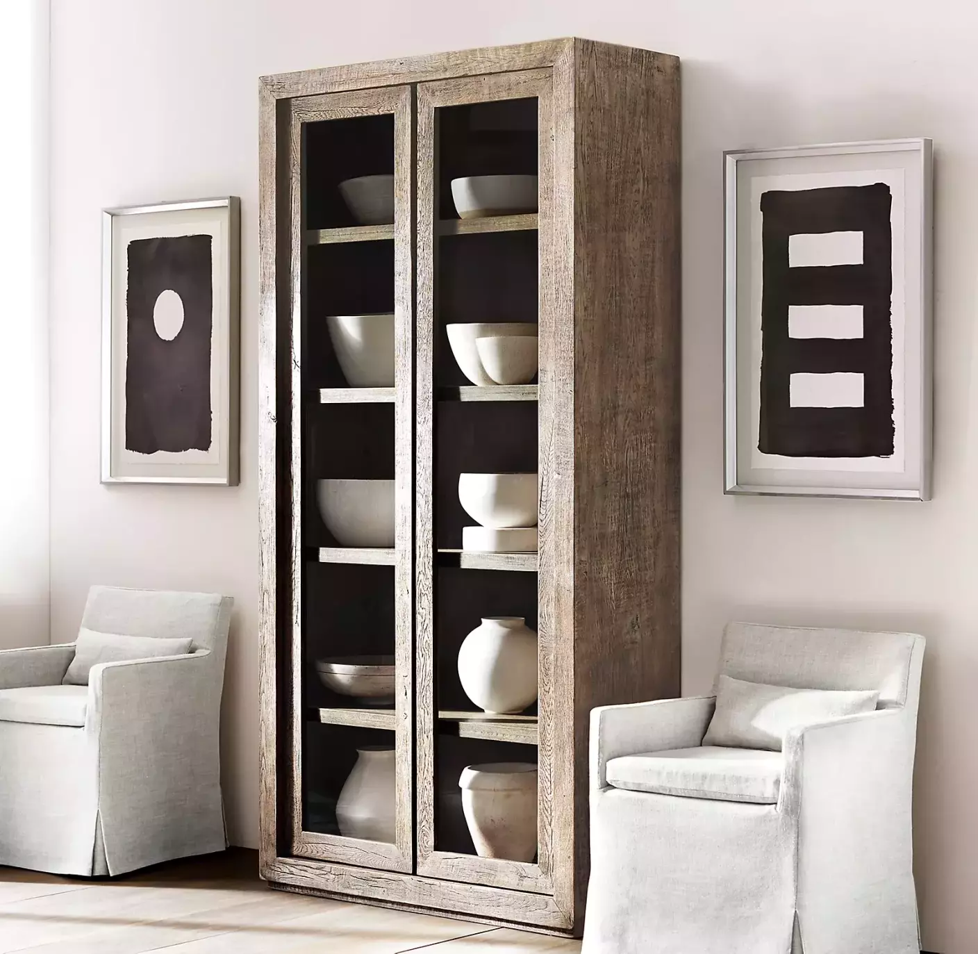 Шкафы с двумя дверцами: удобство, функциональность, красота