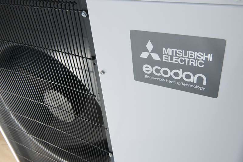 Mitsubishi Electric запустила линию бесшумных тепловых насосов Mitsubishi Electric запустила линию бесшумных тепловых насосов