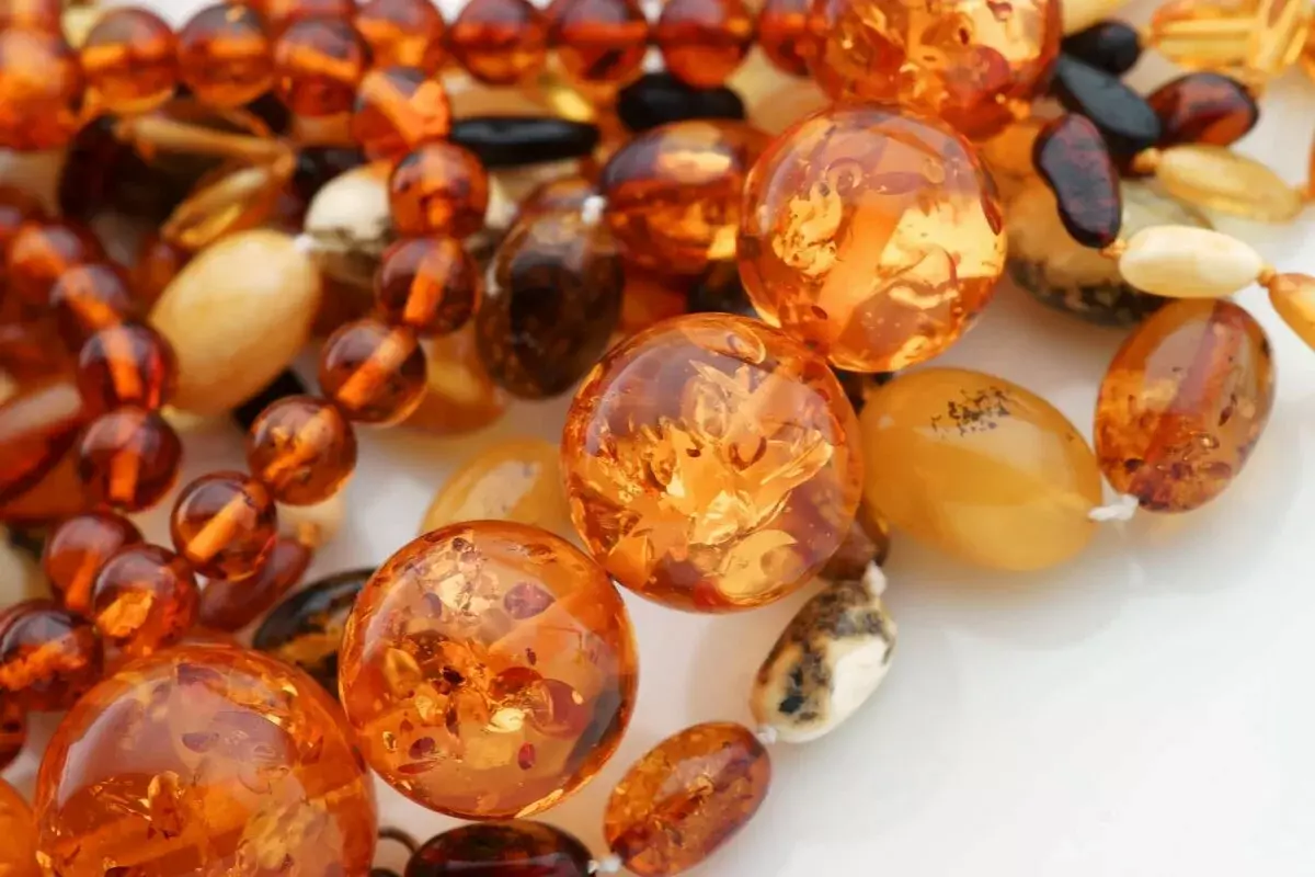 Янтарь с насекомыми Amber, Amber stone meaning, Amber stone