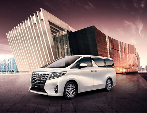 Премиум на все случаи - Toyota Vellfire / Alphard на пневмобаллонах BlackStone