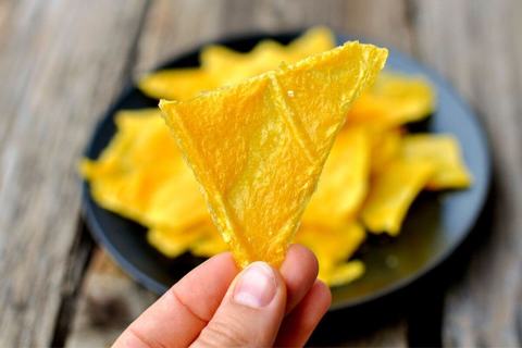 Острые сырно-овощные чипсы