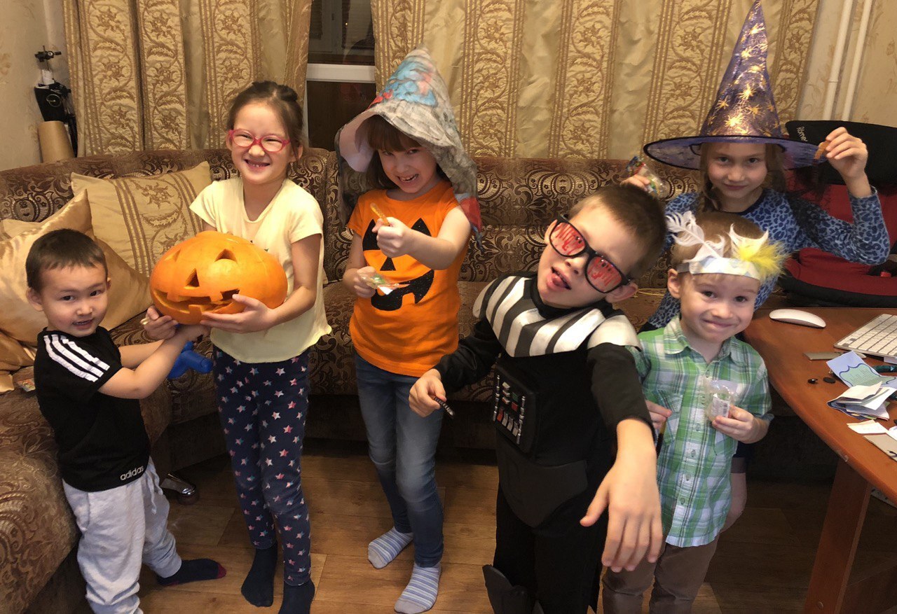 Как провести Хэллоуин дома