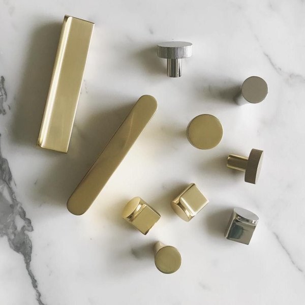 Каковы основные характеристики ручек-кнопок?