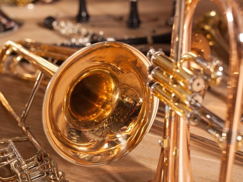 Духовые инструменты ремонтируют с помощью магнита Духовые инструменты ремонтируют с помощью магнита