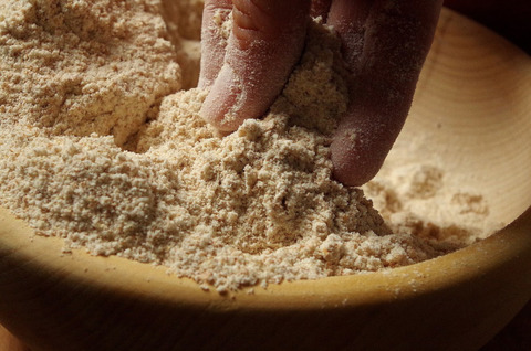 Как добавлять муку, если тесто жидкое