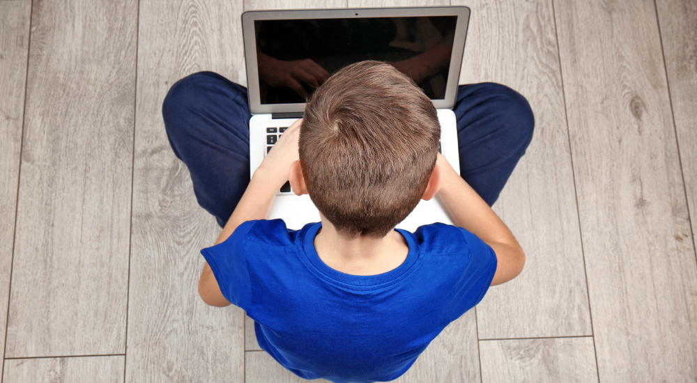 Спасём позвоночник! Как? Сидя за Компьютером? Спасём позвоночник! Как? Сидя за Компьютером?