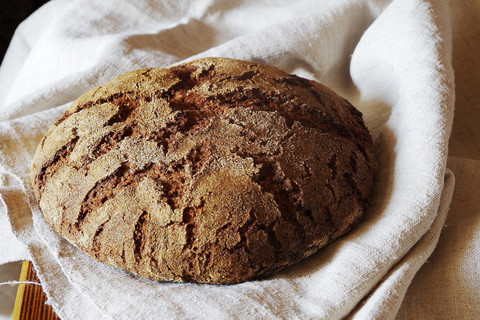 Нужен ли пар ржаному хлебу во время выпечки