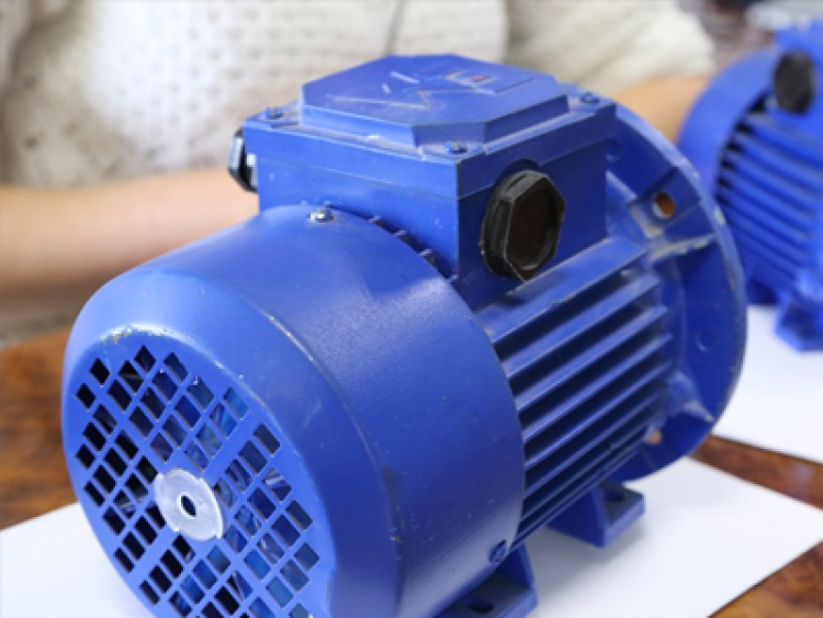 Феррит заменит неодимовые магниты в двигателе Linear Labs Феррит заменит неодимовые магниты в двигателе Linear Labs