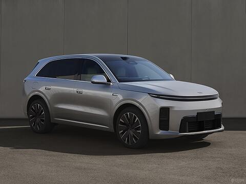 Новый Li Auto L6: экран на 29 дюймов, 1250 км хода и зарядка за 12 минут