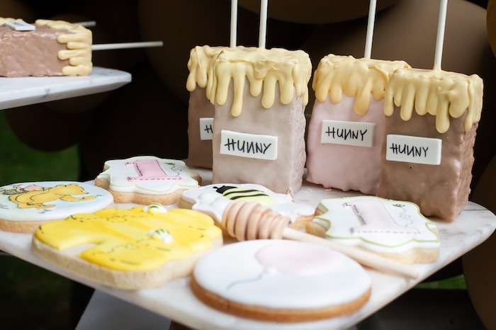 Вечеринка «Винни-Пух» в Стоакровом лесу