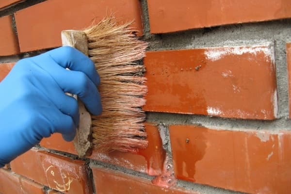 Очистка бетона от высолов, гидрофобизатор и смывка цемента