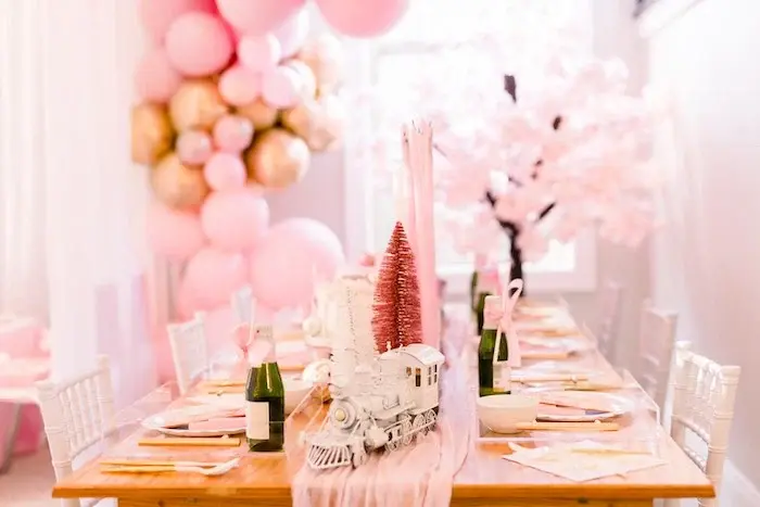 Розовая вечеринка Полярный экспресс