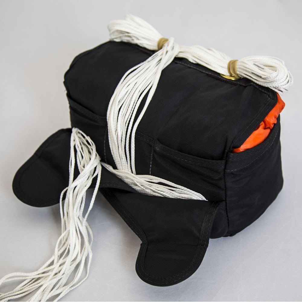 О камере основного парашюта Lazy Bag / Semi-Stowless Bag