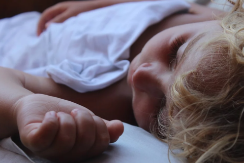 Пять частых ошибок в режиме сна младенца