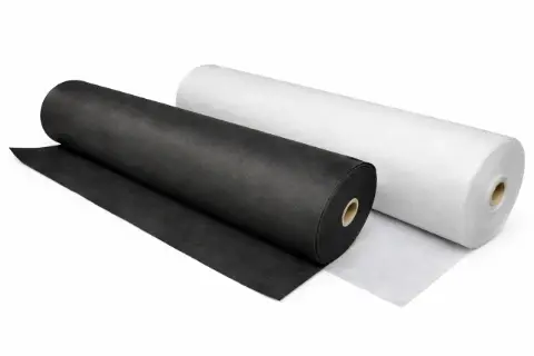 Выбор и применение укрывного материала спанбонд в профессиональных питомниках