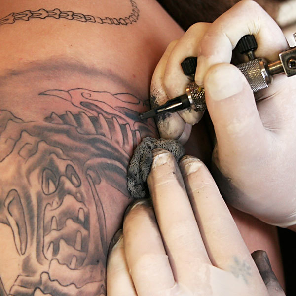 Основные причины для обновления старых татуировок
