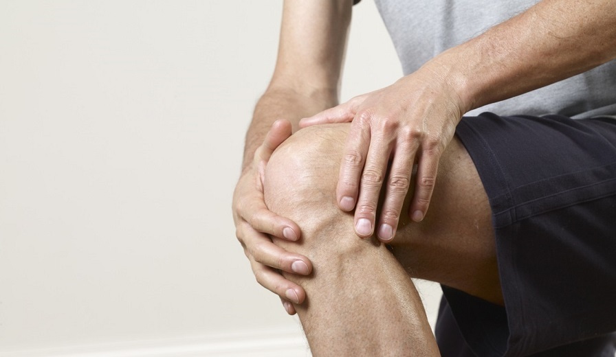 Точки и упражнения при болях в коленных суставах