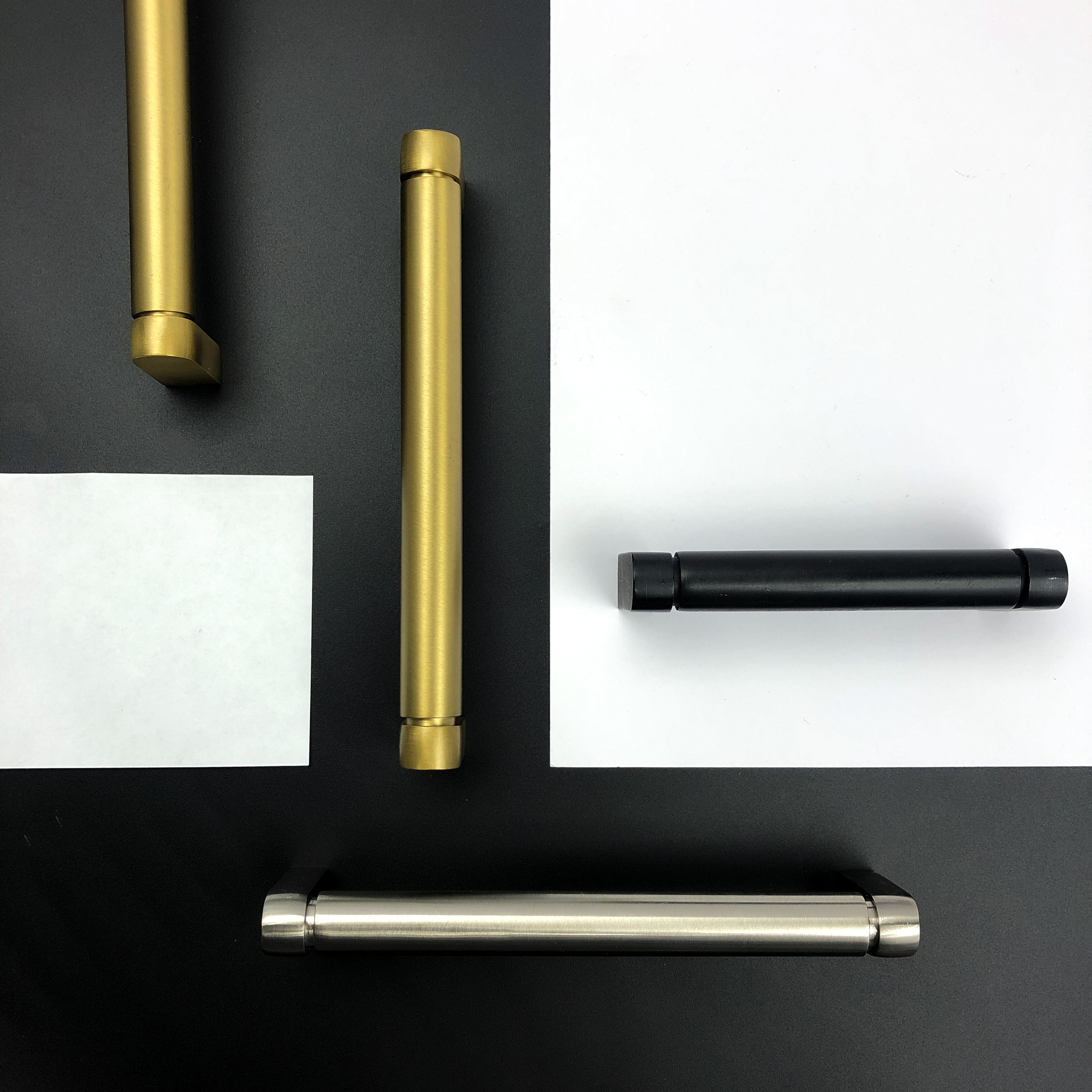 Какие модели мебельных ручек наиболее практичны на кухне?