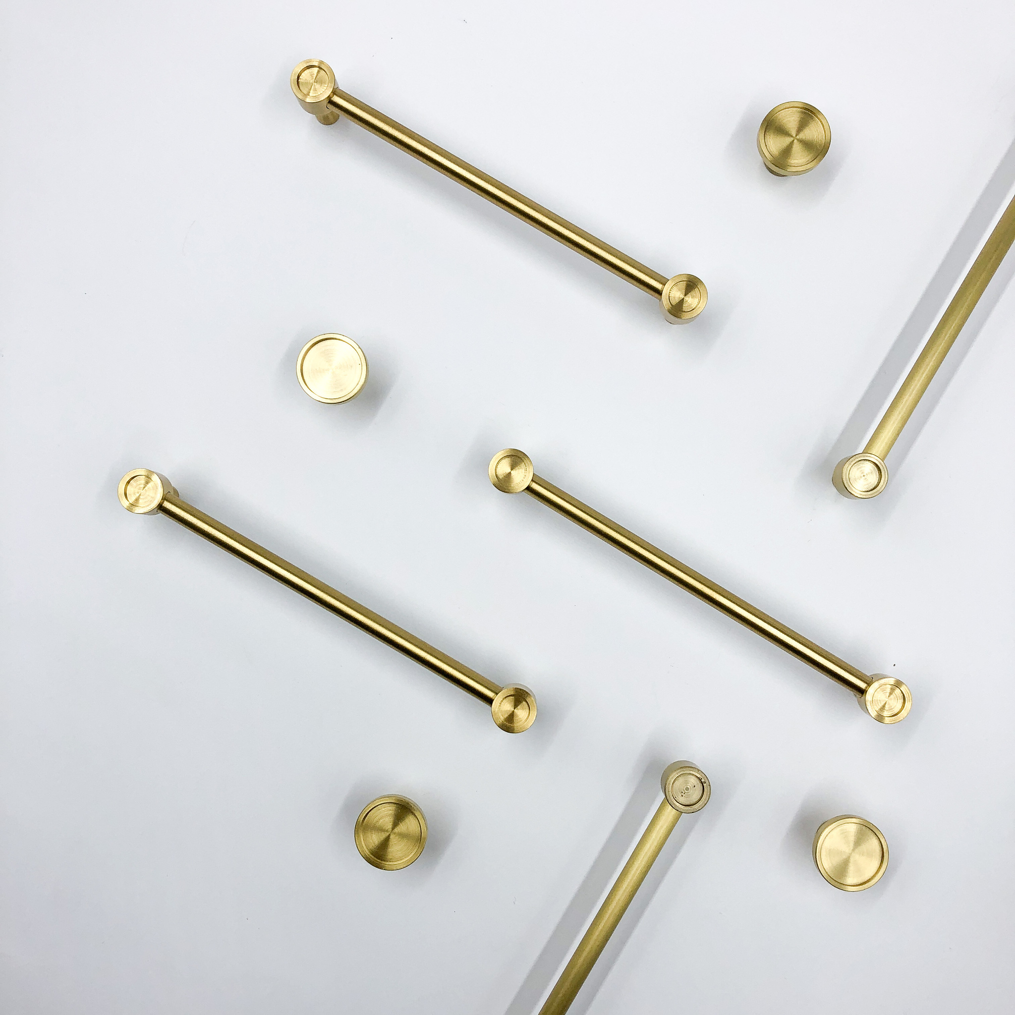 Фурнитура для мебели в скандинавском стиле.